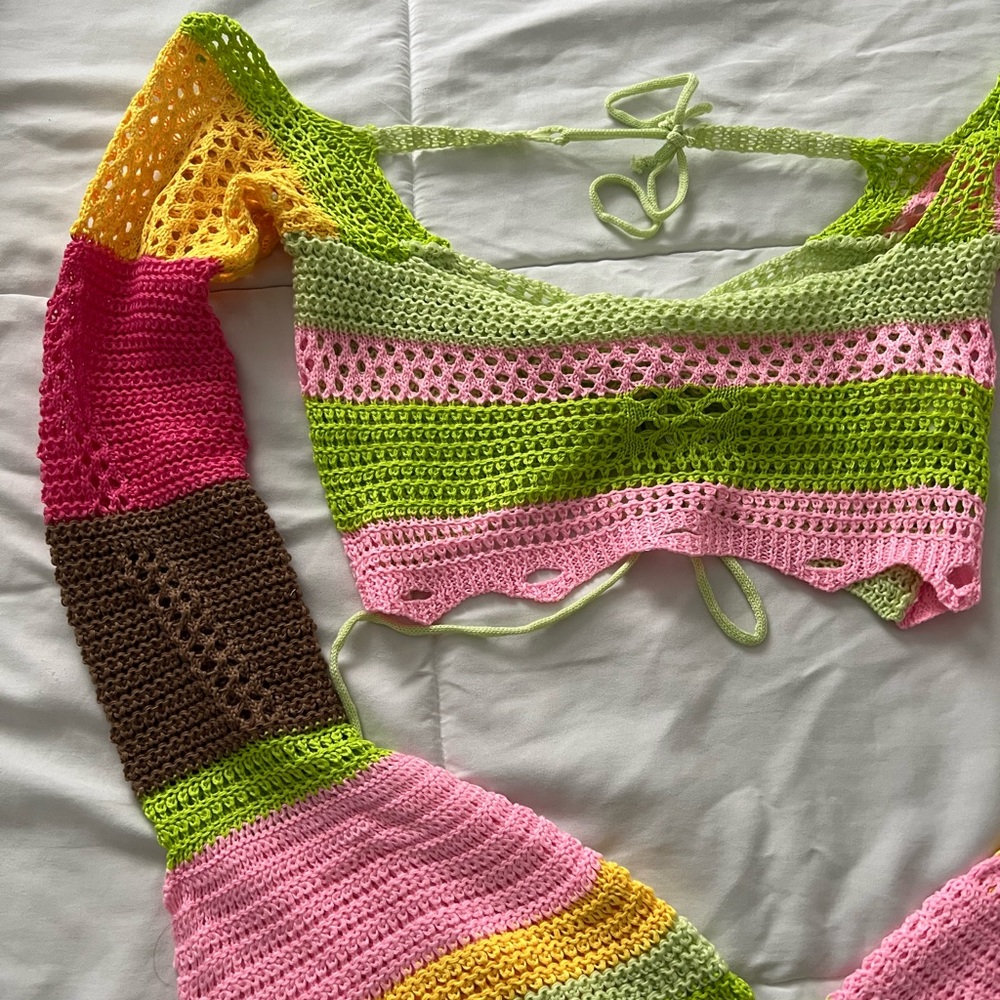 Knitted Colorful Crop Top Long Flared Sleeve